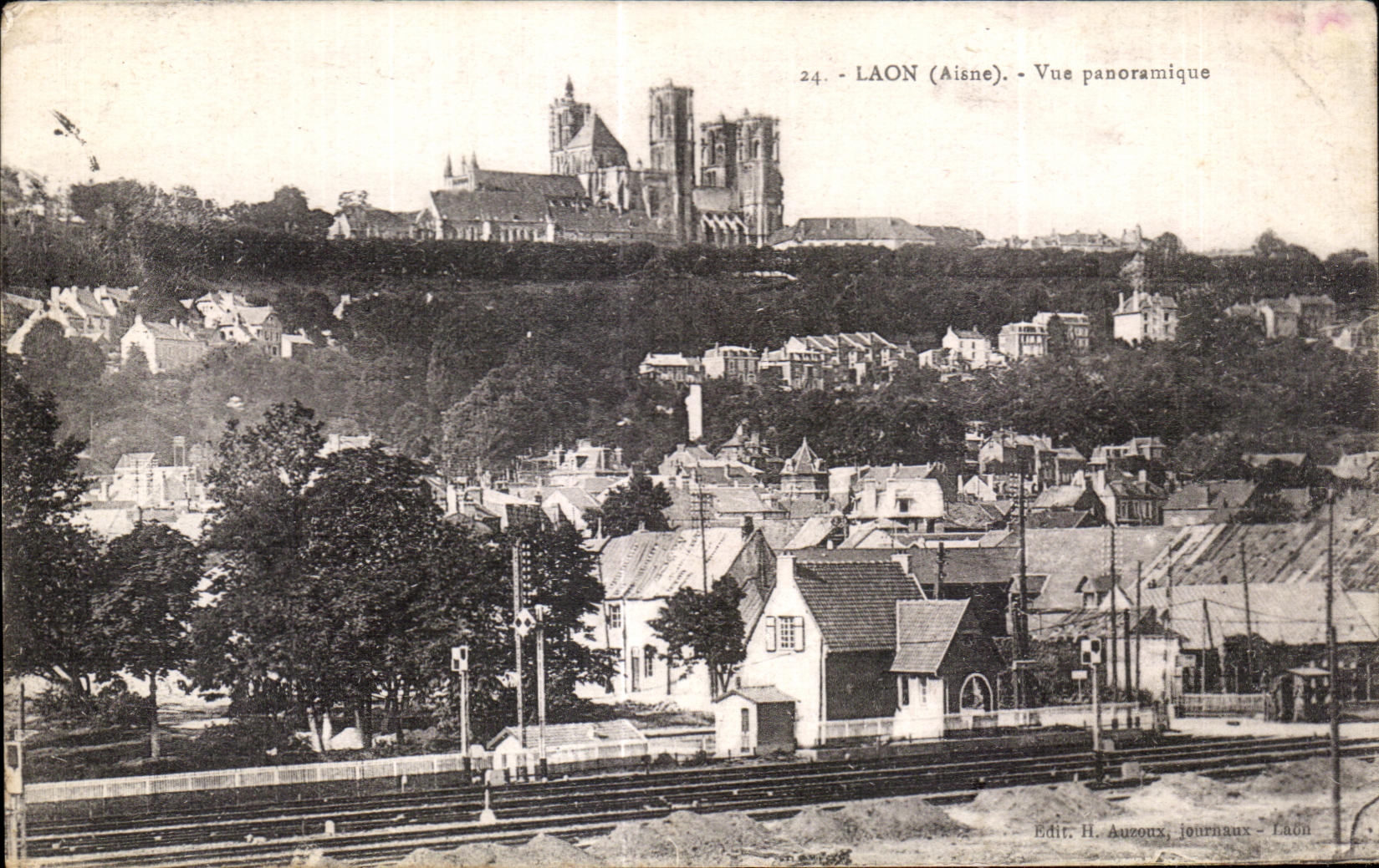 CPA Laon Aisne Panoramic View