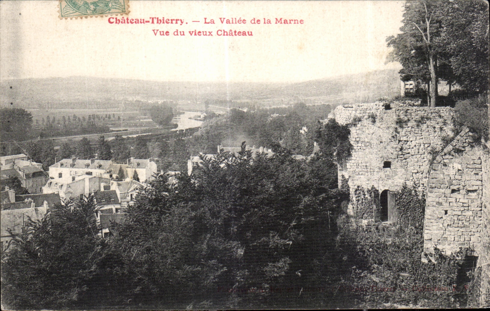 CPA Thierry Castle the Valley of the Marne seen of the old Castle