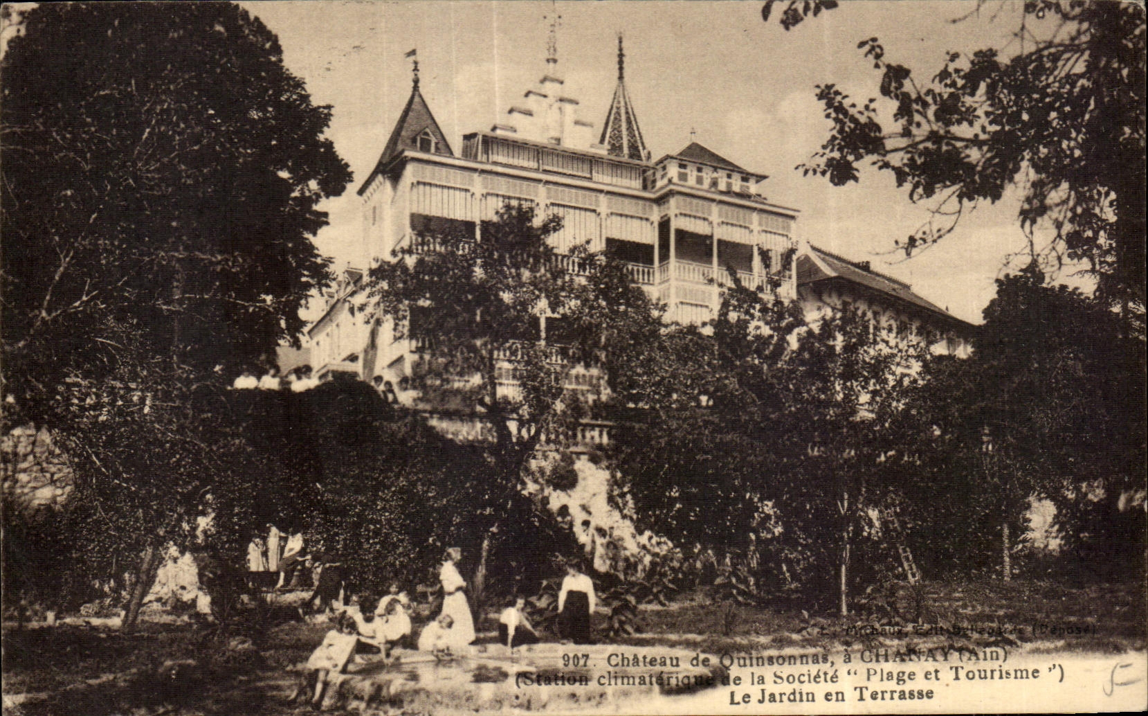 CPA Castle of Quinsonnas Le garden and the terrace