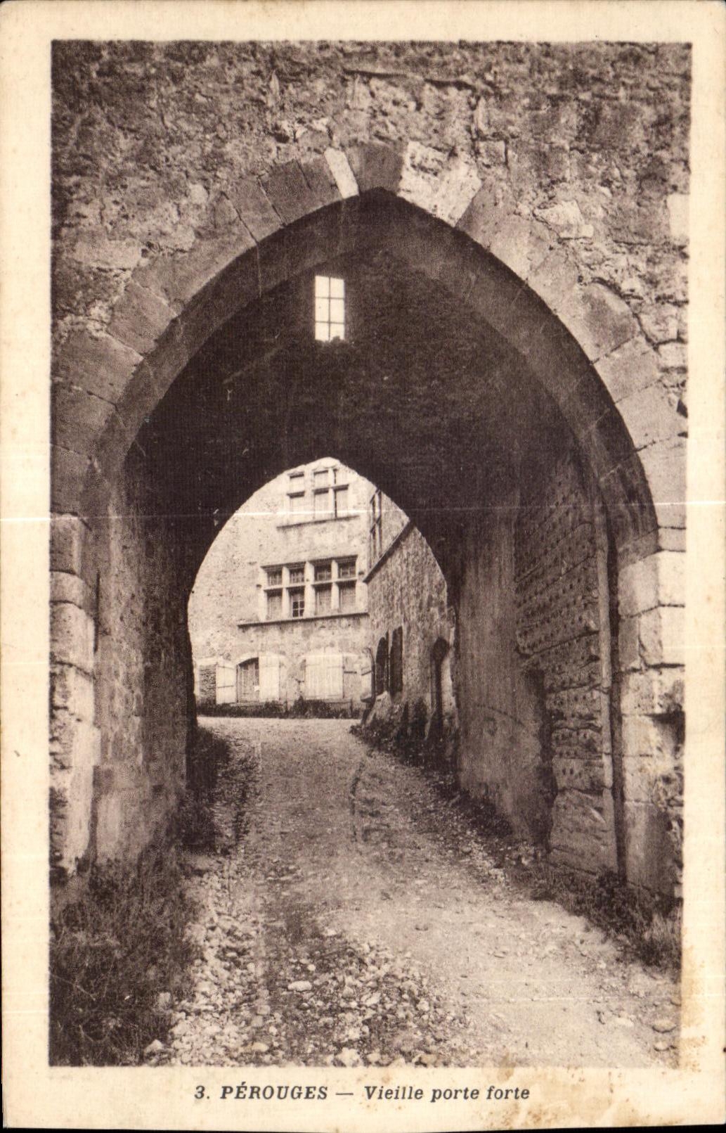 CPA Vielle porte forte Perouges