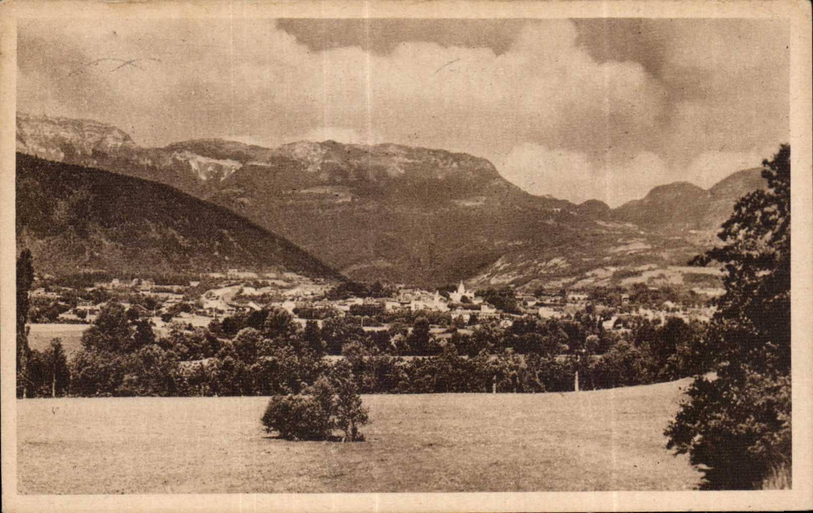 CPA Gex Ain Vua on the Collar of the Sickle