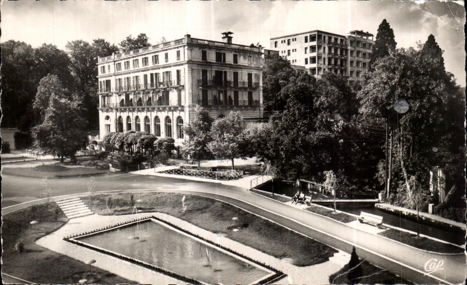 CPA Divenne les Bains La Place et les Grands Hotel