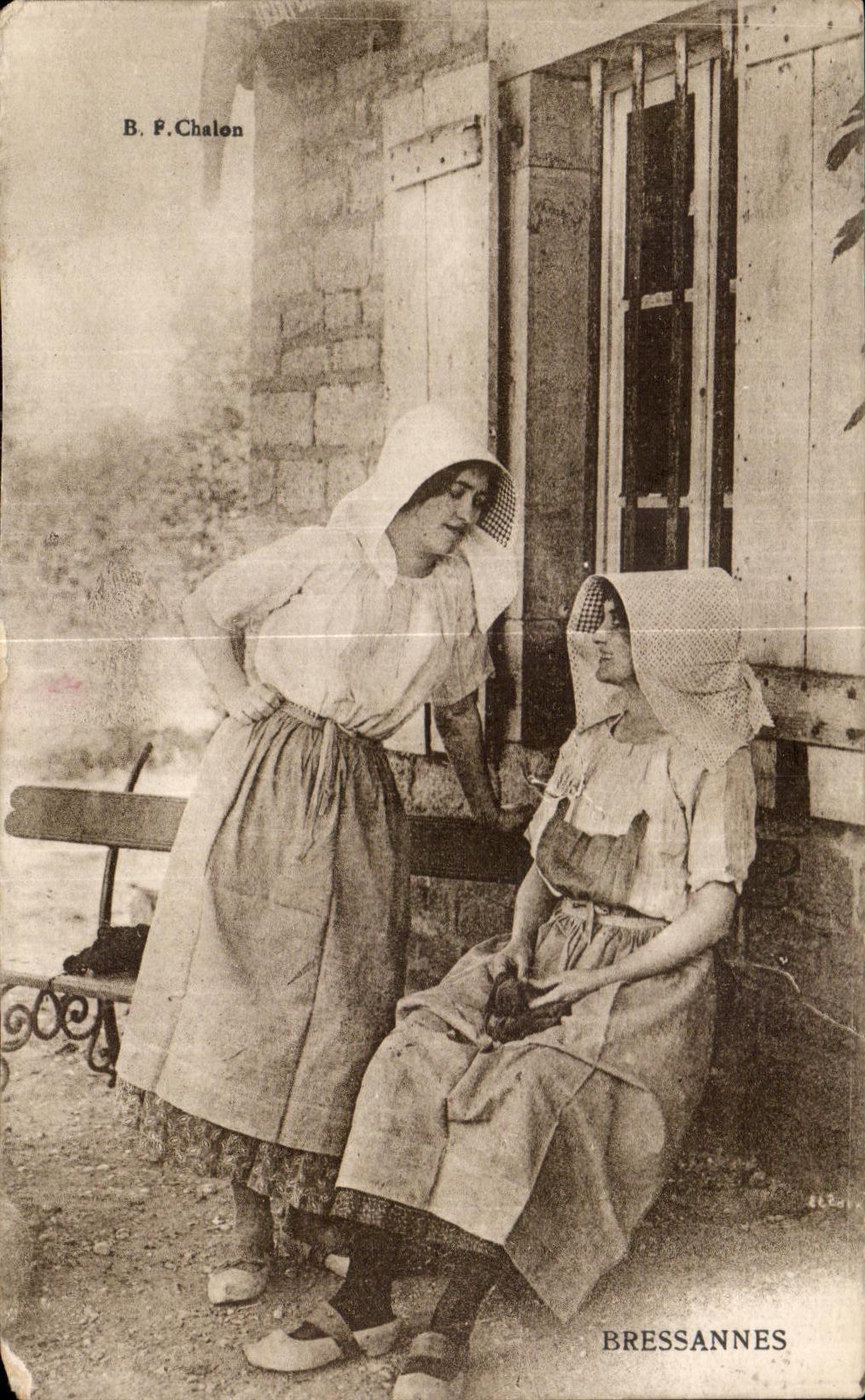 CPA Bressannes Folklore Costume