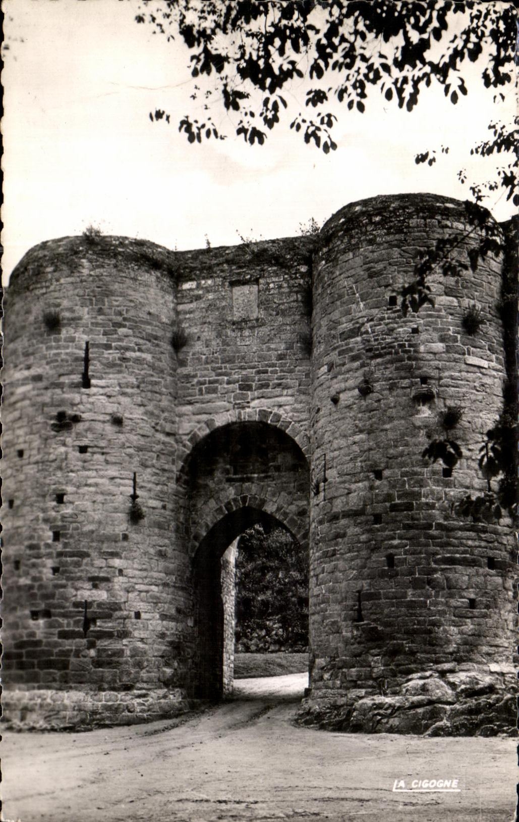 CPA Dinan the Walls Gate of the Counter