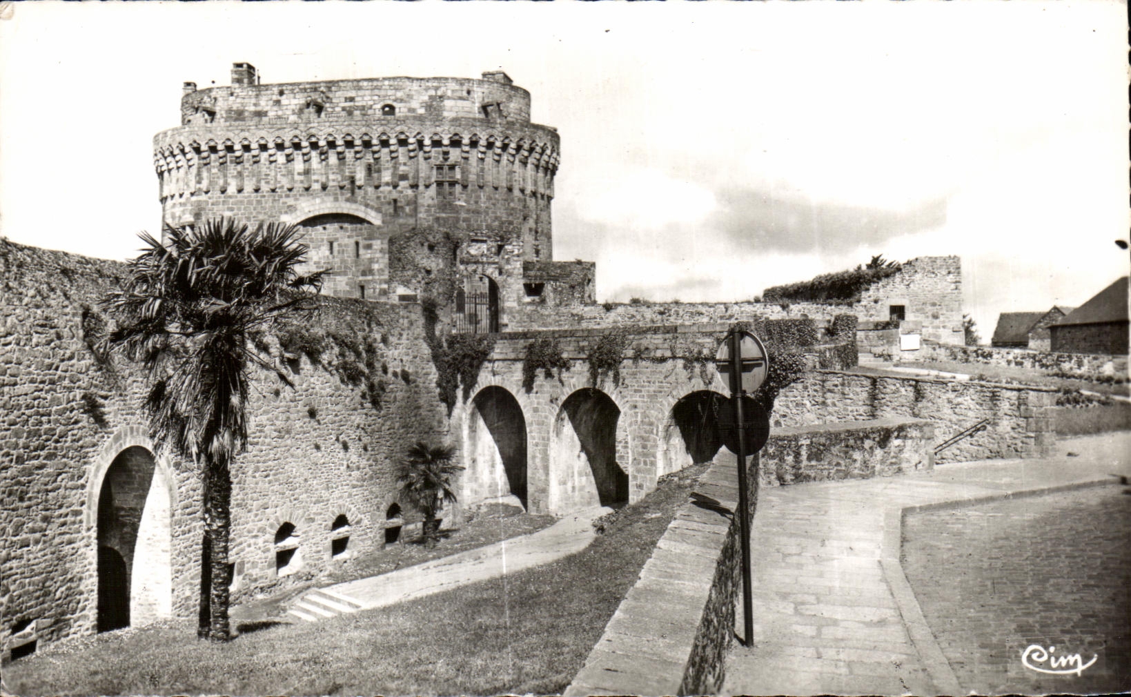 CPA Dinan Le Castle and its Walk