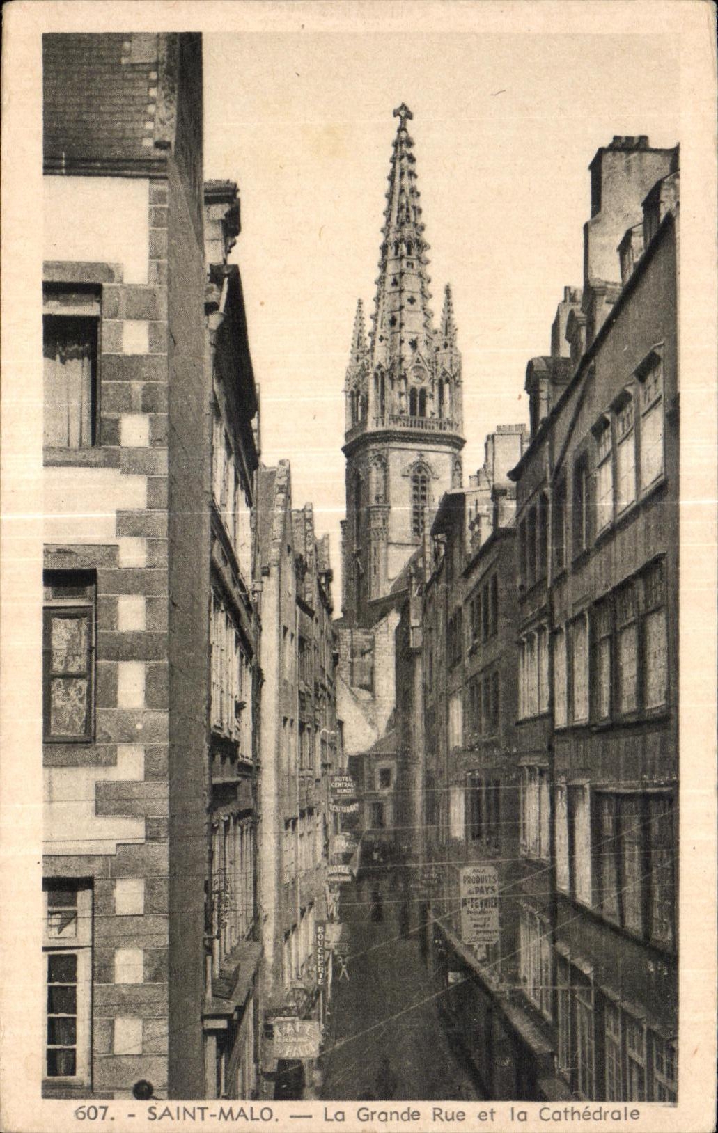 CPA Saint Malo La Grande Rue et la Cathedrale