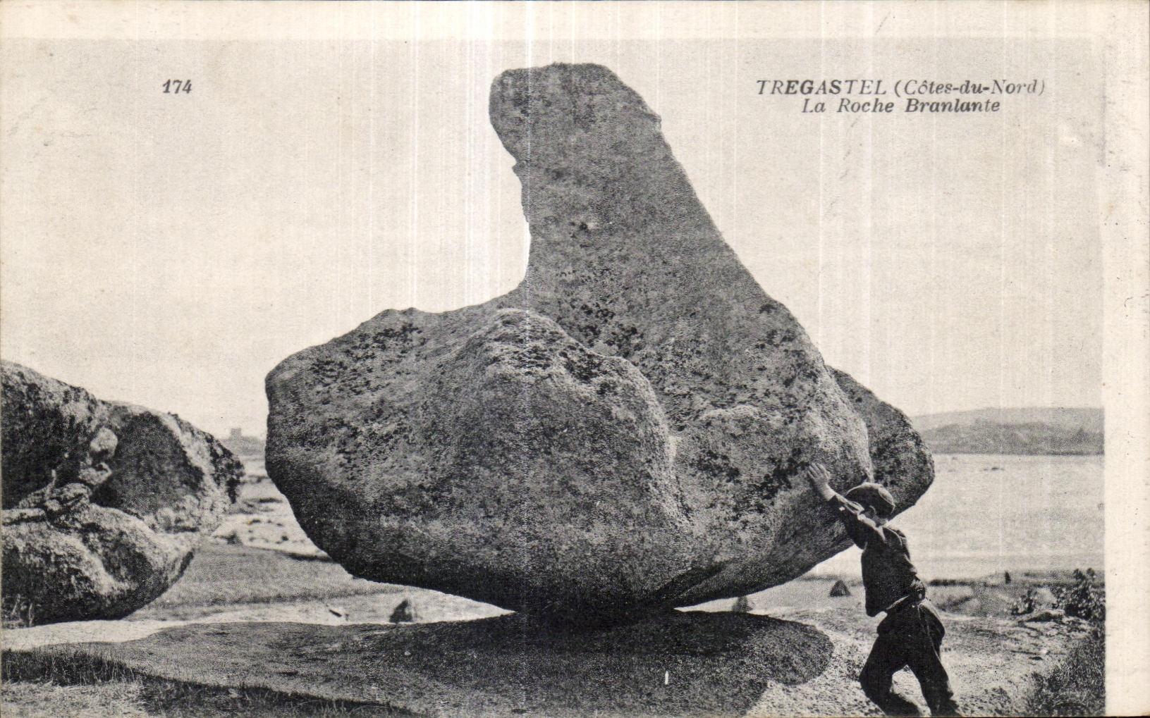 CPA Tregastel the Shaking Rock Child