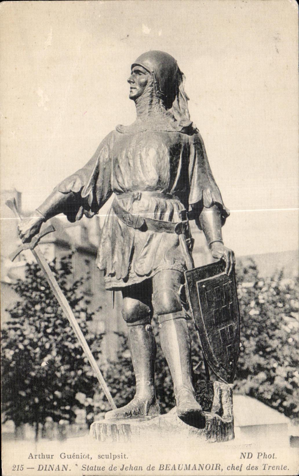 CPA Dinan Statue of Jehan de Beaumanoir chel of the Thirty