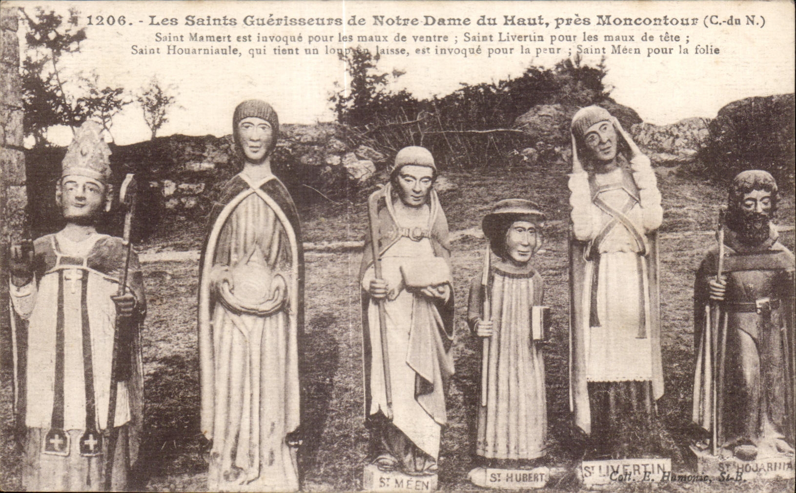 CPA Les Saints Guerisseurs de Notre Dame du Haut pres Moncontour Saint Mamert est invoqne pour les maux de ventre Saint