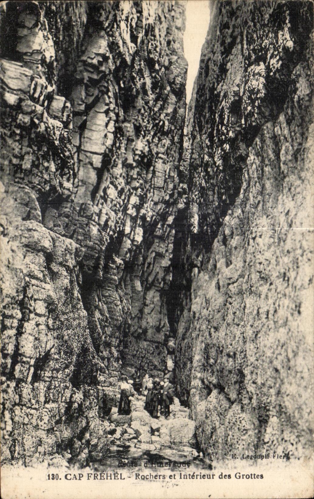 CPA Cape Frehel Rocks and Interieur of the Caves