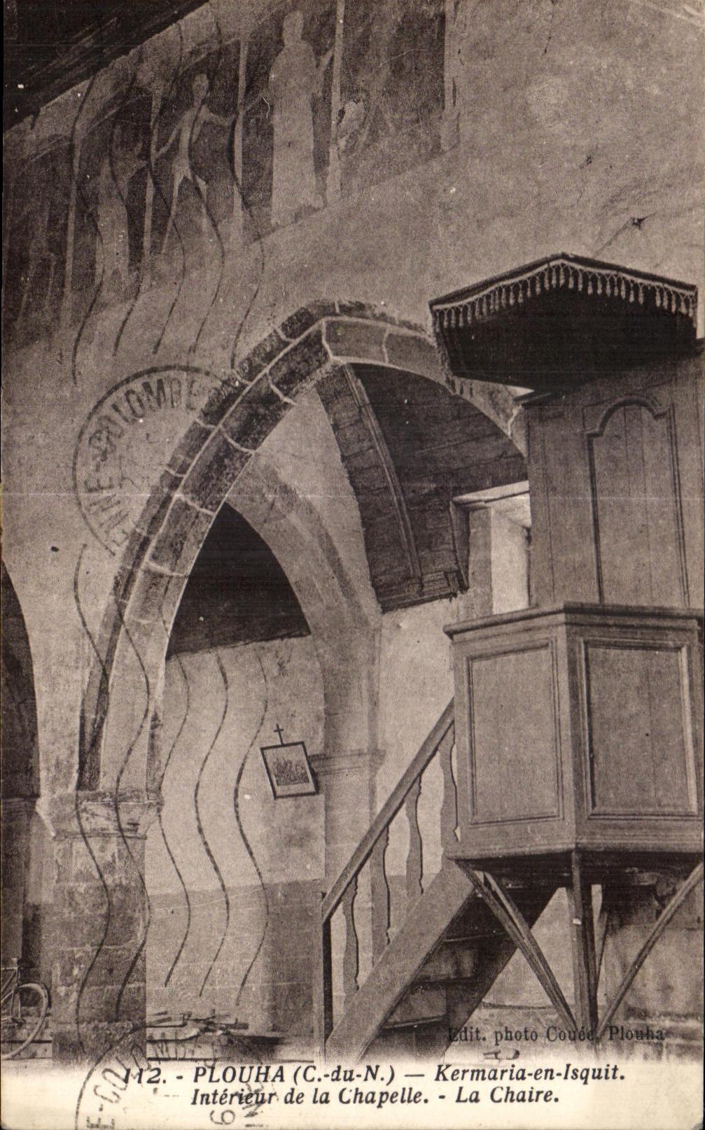 CPA Plouha Kermaria en Isquit Interieur de la Chapelle La Chaire