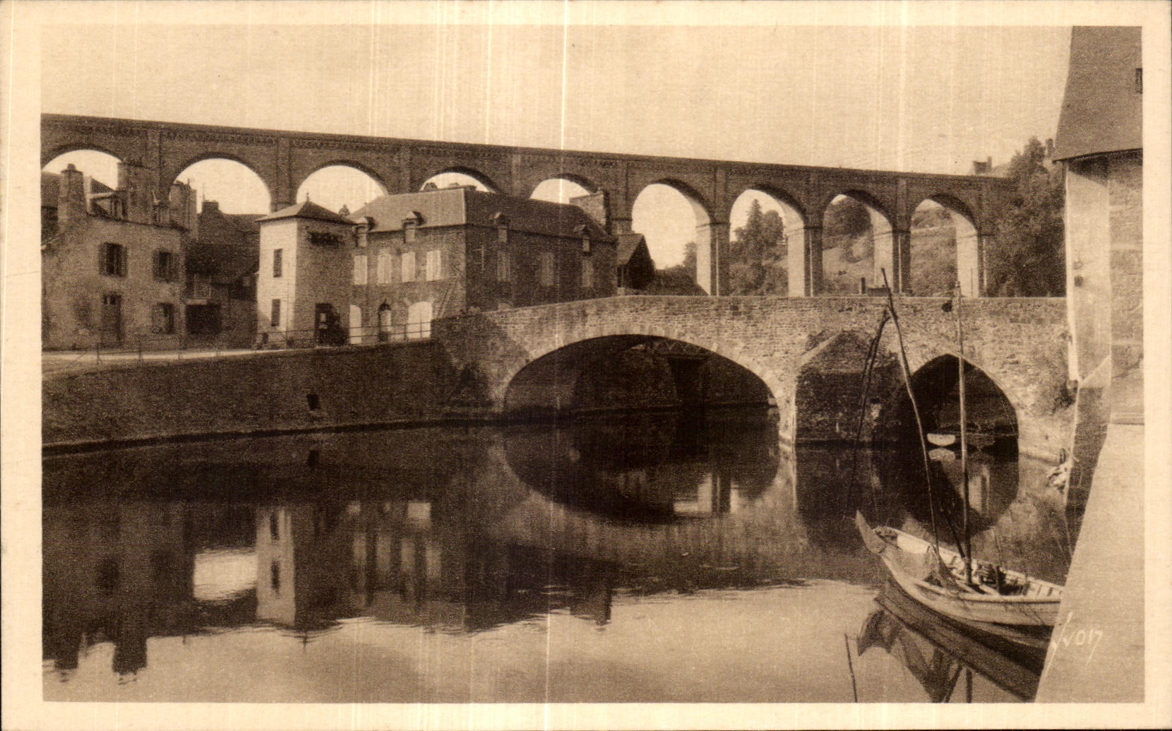 CPA Dinan Le Old man Bridge on Rancc and Viadue de Lanvallay