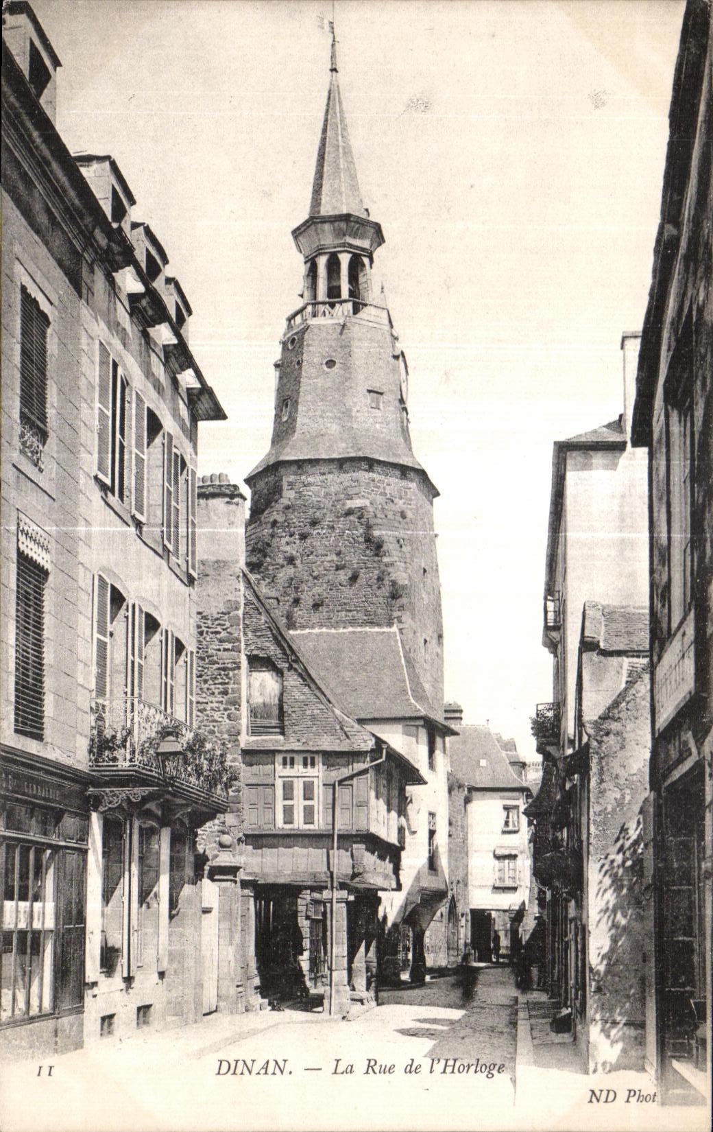 CPA Dinan the Street of Clock