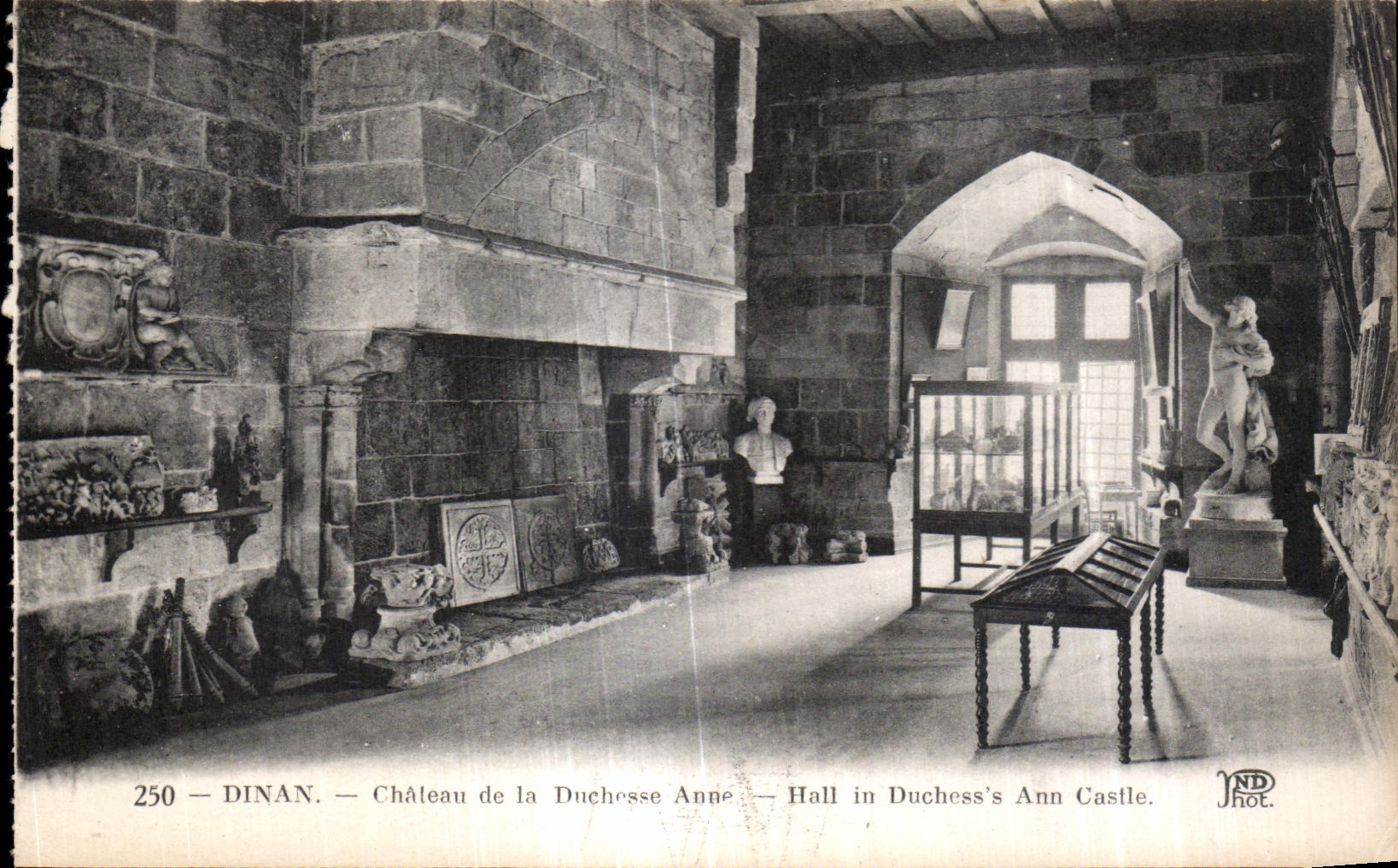 CPA Dinan Castle of the Duchess Anne Hall in Dichess S Ann Castle