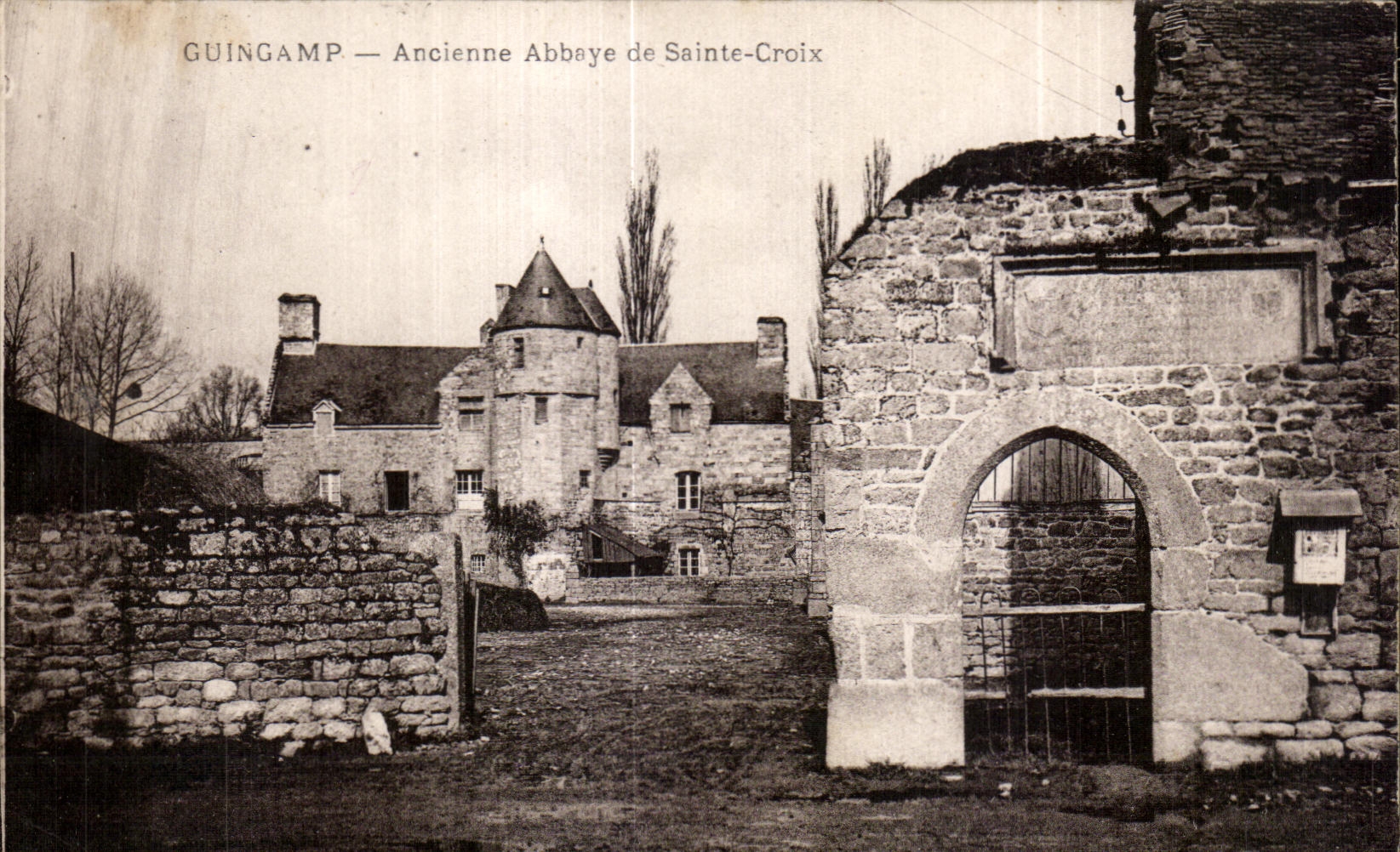 CPA Guingamp Old Abbey of Sainte Cross