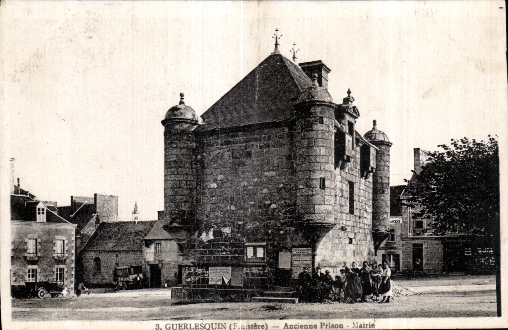 CPA Guerlesquin (finistere) Old Prison Town hall