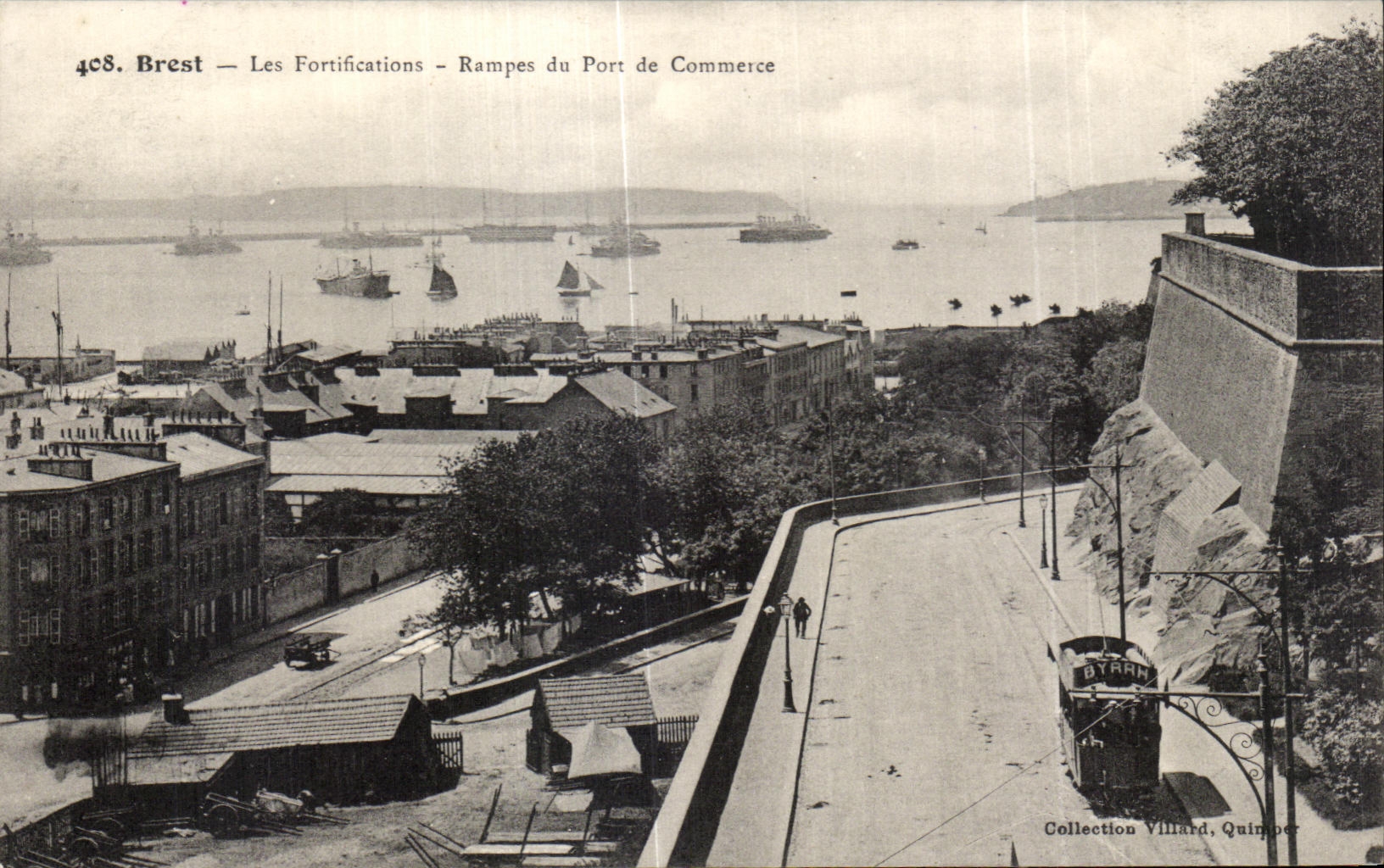 CPA Brest Les Fortifications Rampes du Port de Commerce