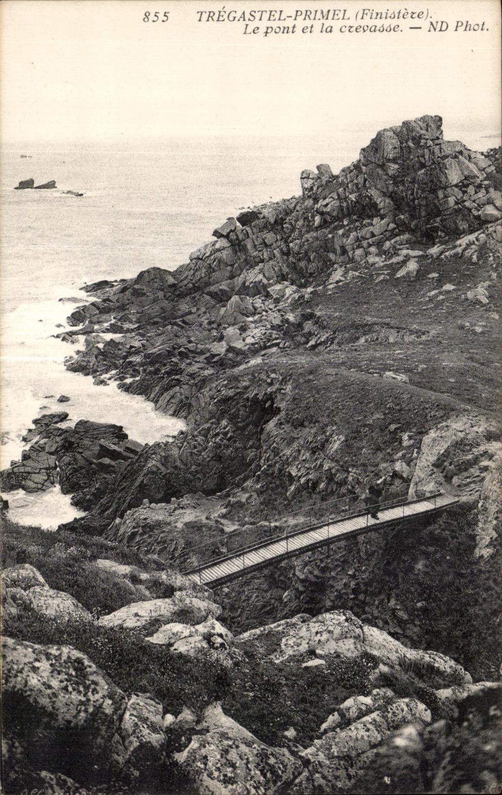 CPA Tregastel Primel (Finistere) the bridge and the crack