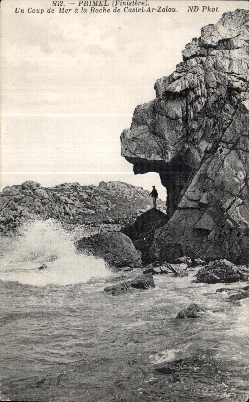 CPA Primel (Finistere) a Heavy swell to the Rock of Manor house Ar Zalou