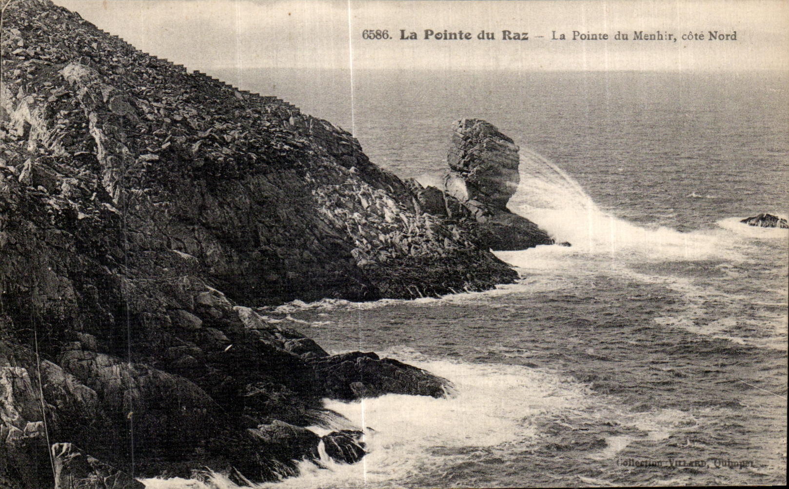 CPA La Pointe du Raz La Pointe du Menbir cote Nord