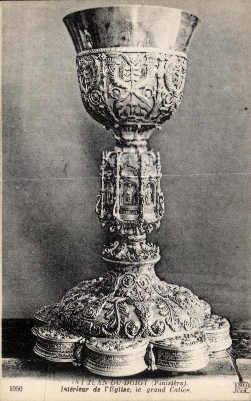 CPA Not Jean Of the Finger (Finistere) Interior of I Church the large Chalice