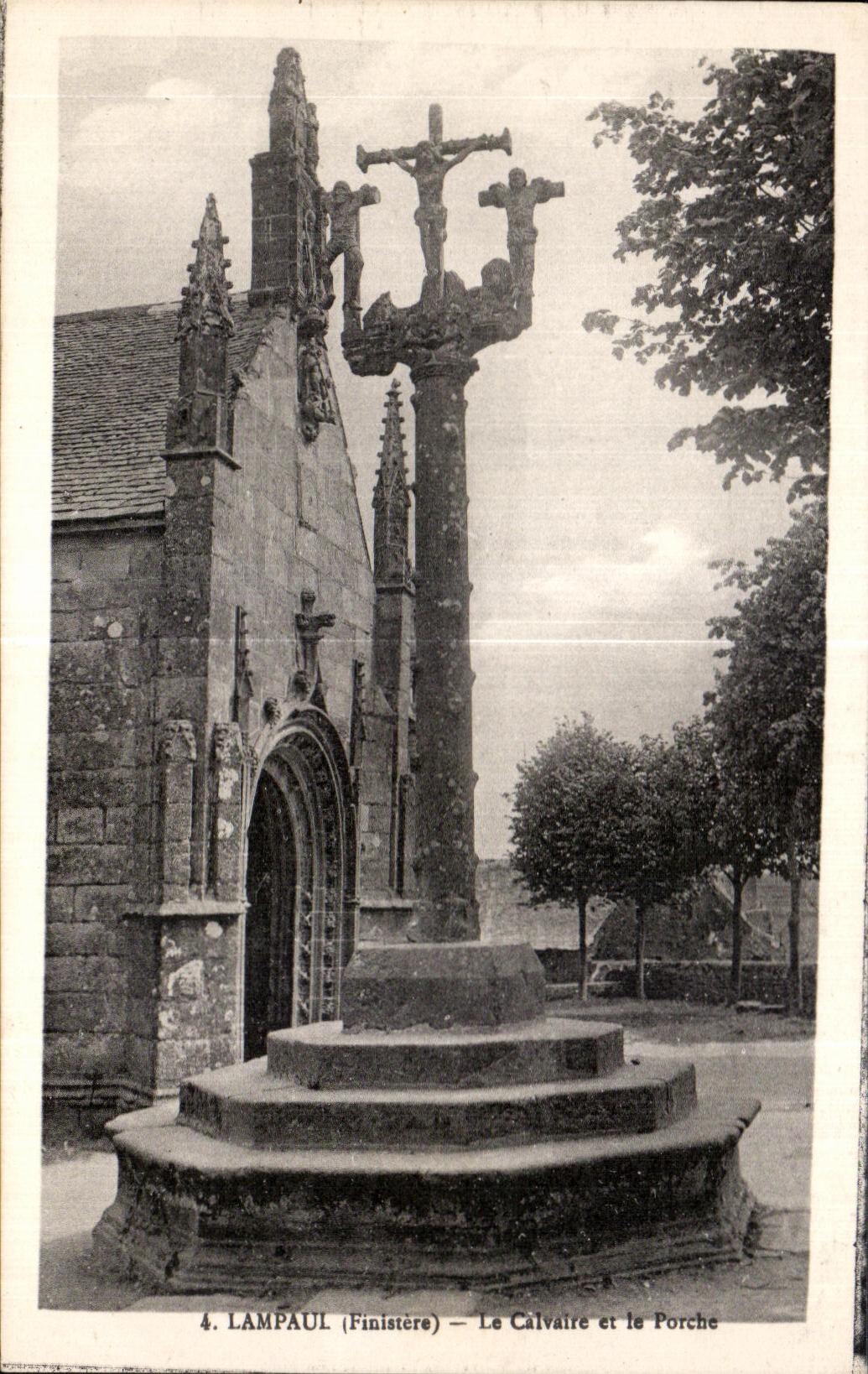 CPA Lampaul (Finistere) the Martyrdom and the Porch
