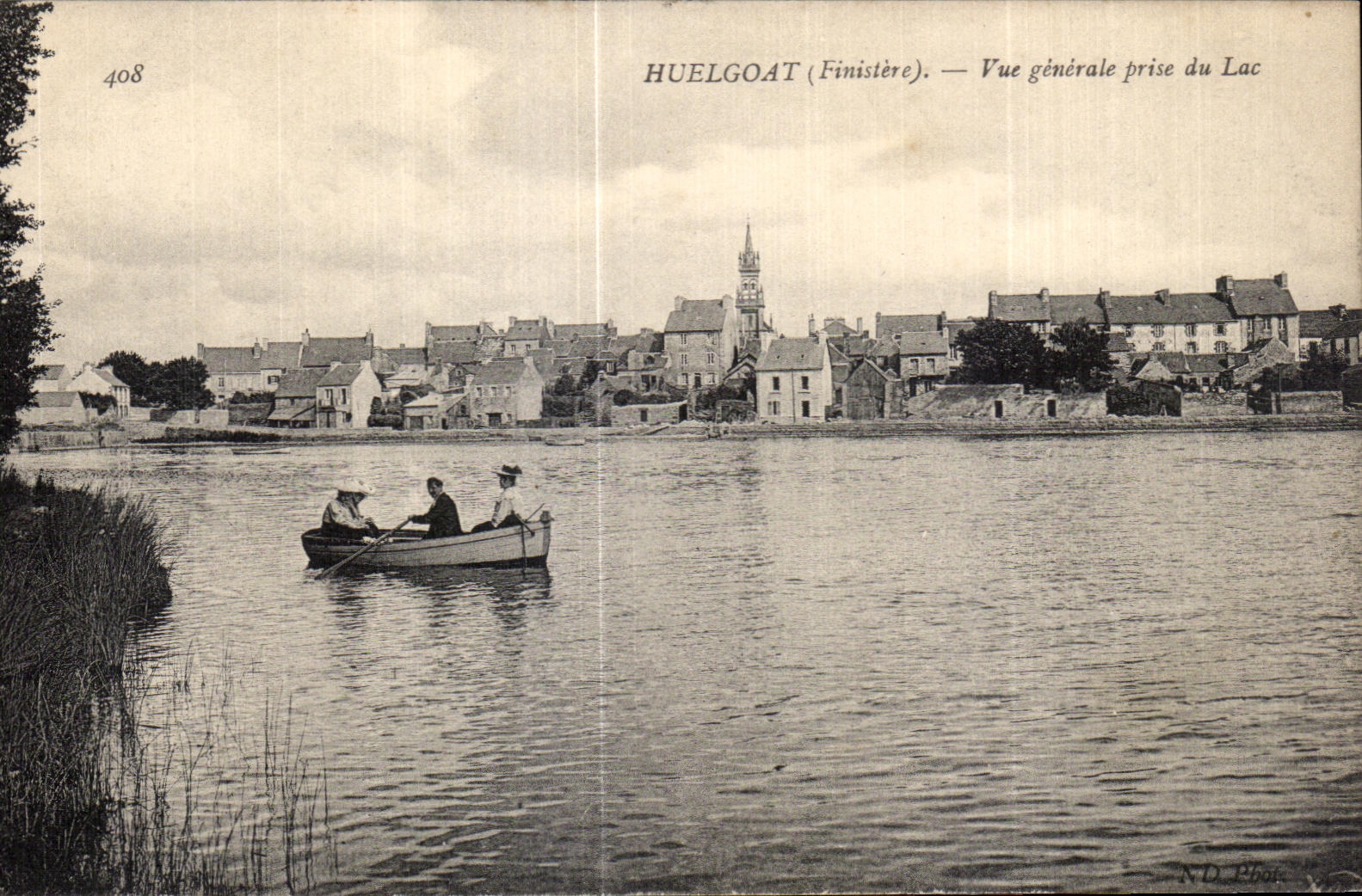 CPA Huelgoat (Finistere) View taken Lake