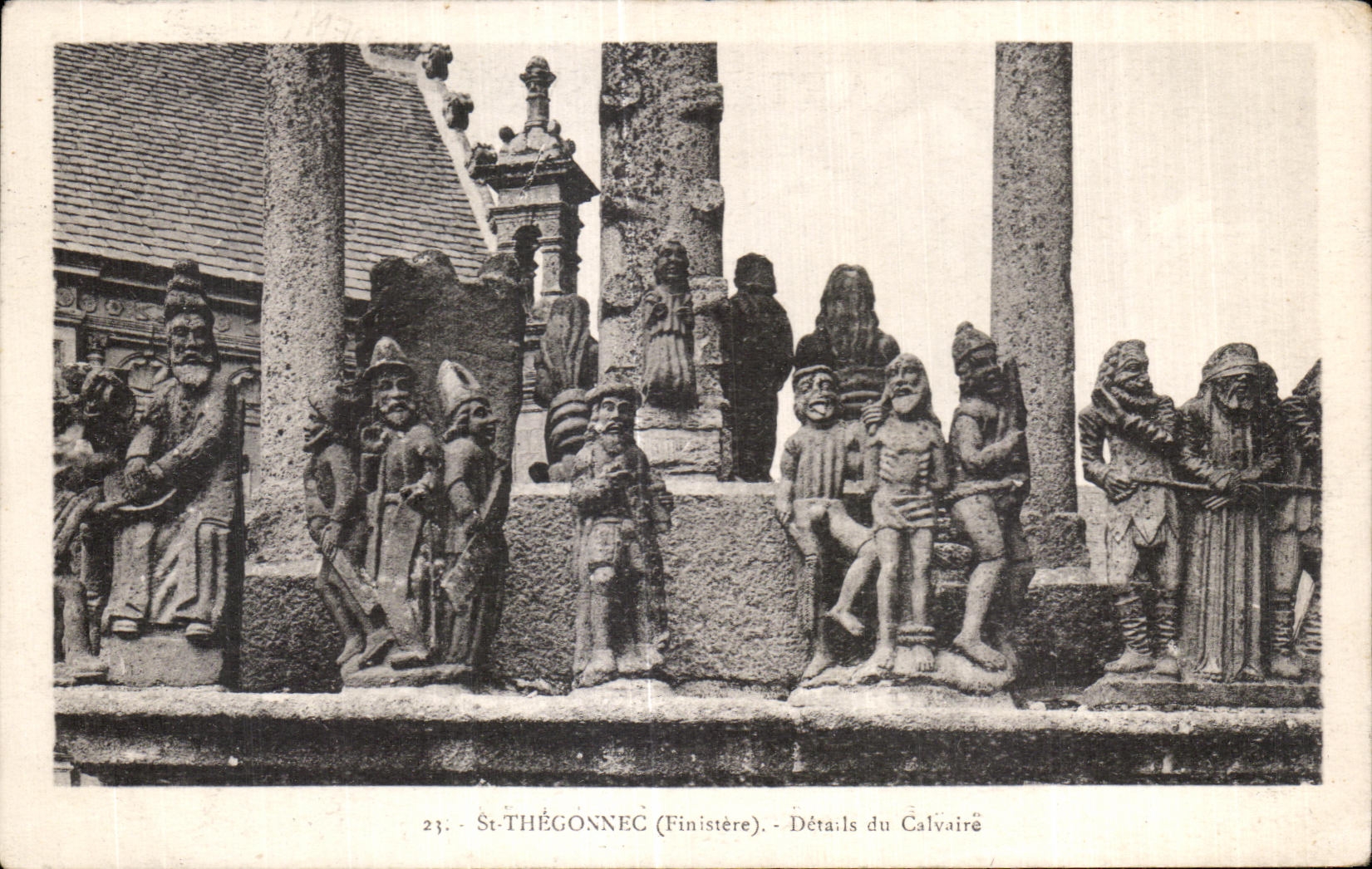CPA St Thegonnec (Finistere) Details du Calvaire