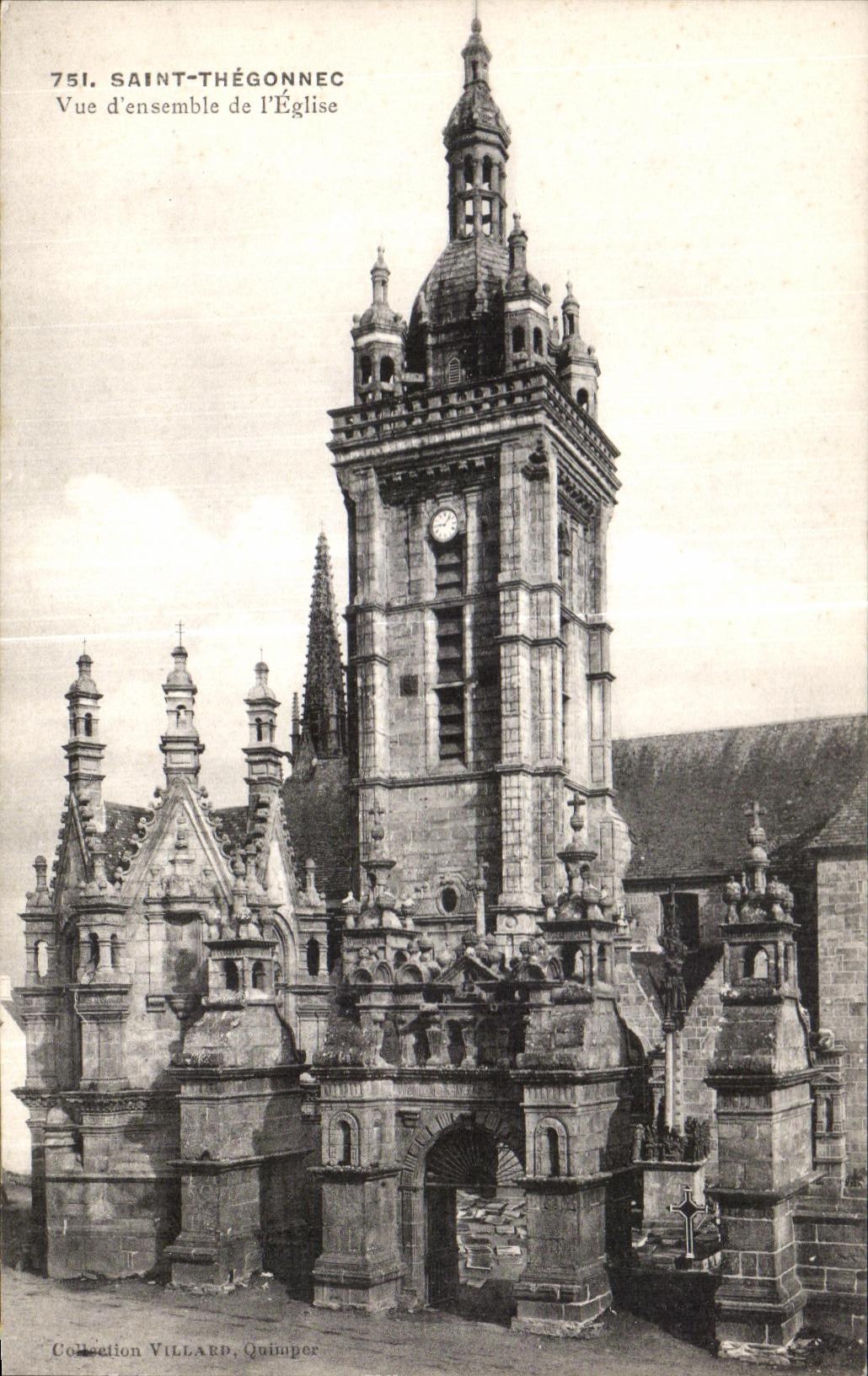CPA Saint Thegonnec Vue d ensemble de I Eglise