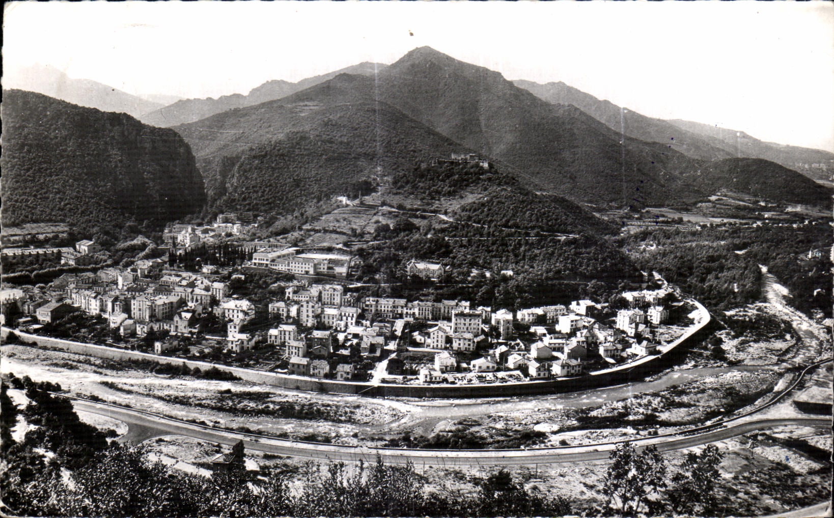 CPA Amelie les Bains Pearl of the Pyrenees View and Tech