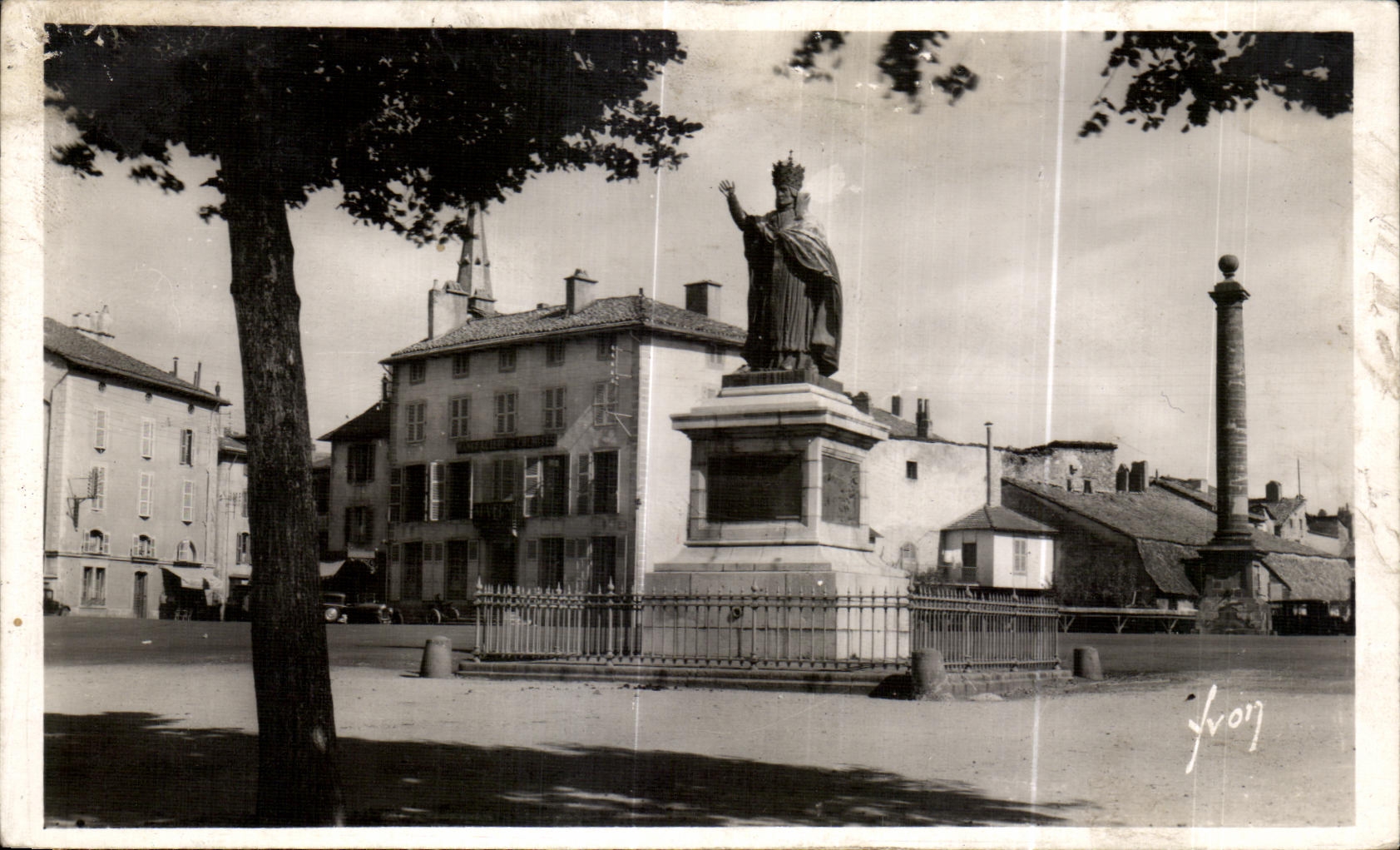 CPA Aurillac Staue de Gerbert first French pope under the name of Sylyestre II