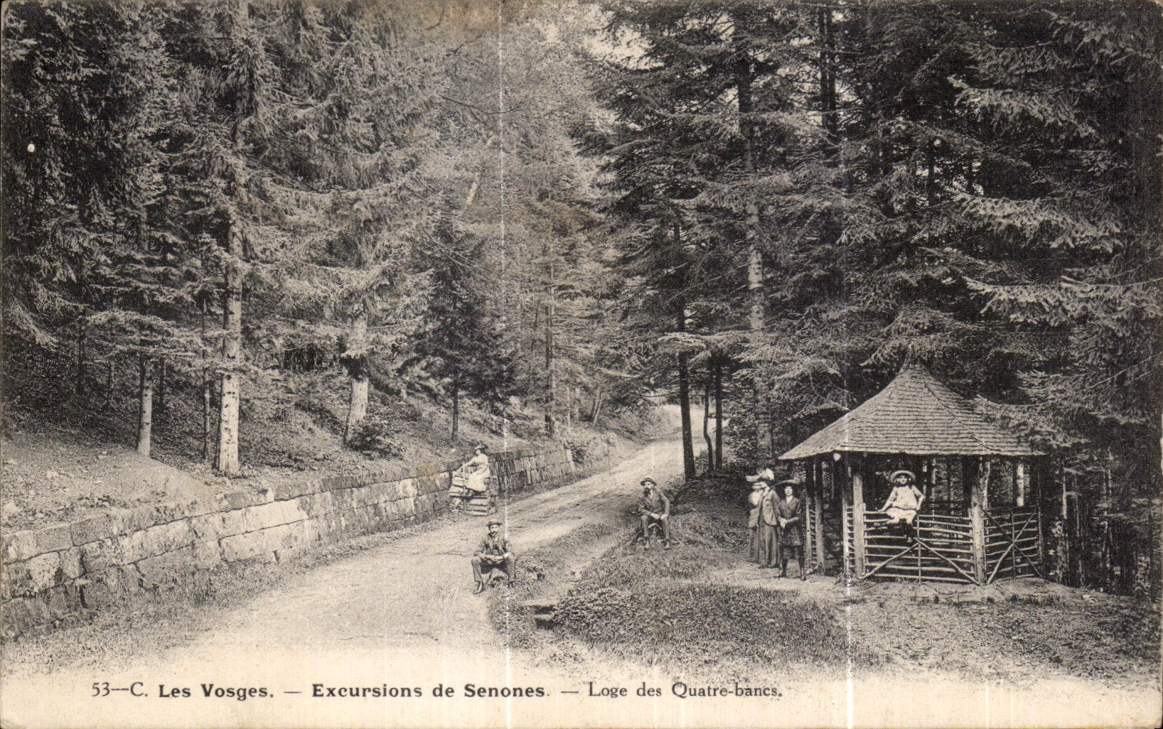 CPA Les Vosges Excursions de Senones Loges des quatre bancs 