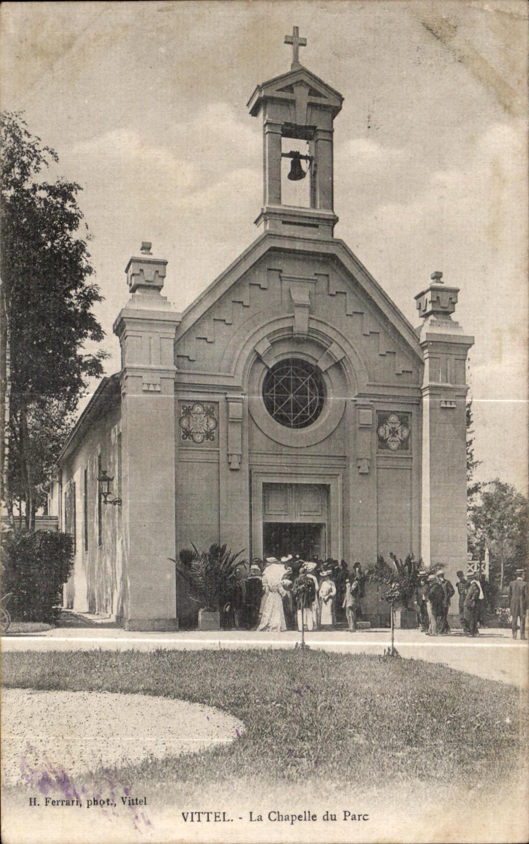 CPA Vittel La Chapelle of the Park