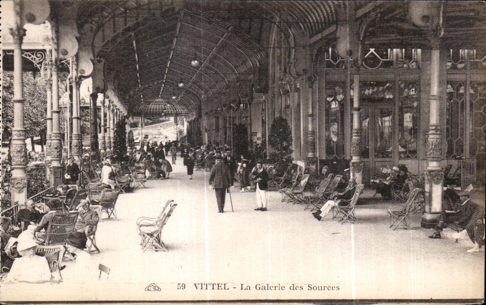 CPA Vittel Gralerie of the Sources