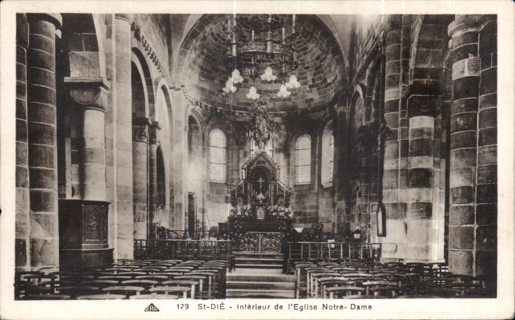 CPA Saint Die Interieur de L Eglise Notre Dame