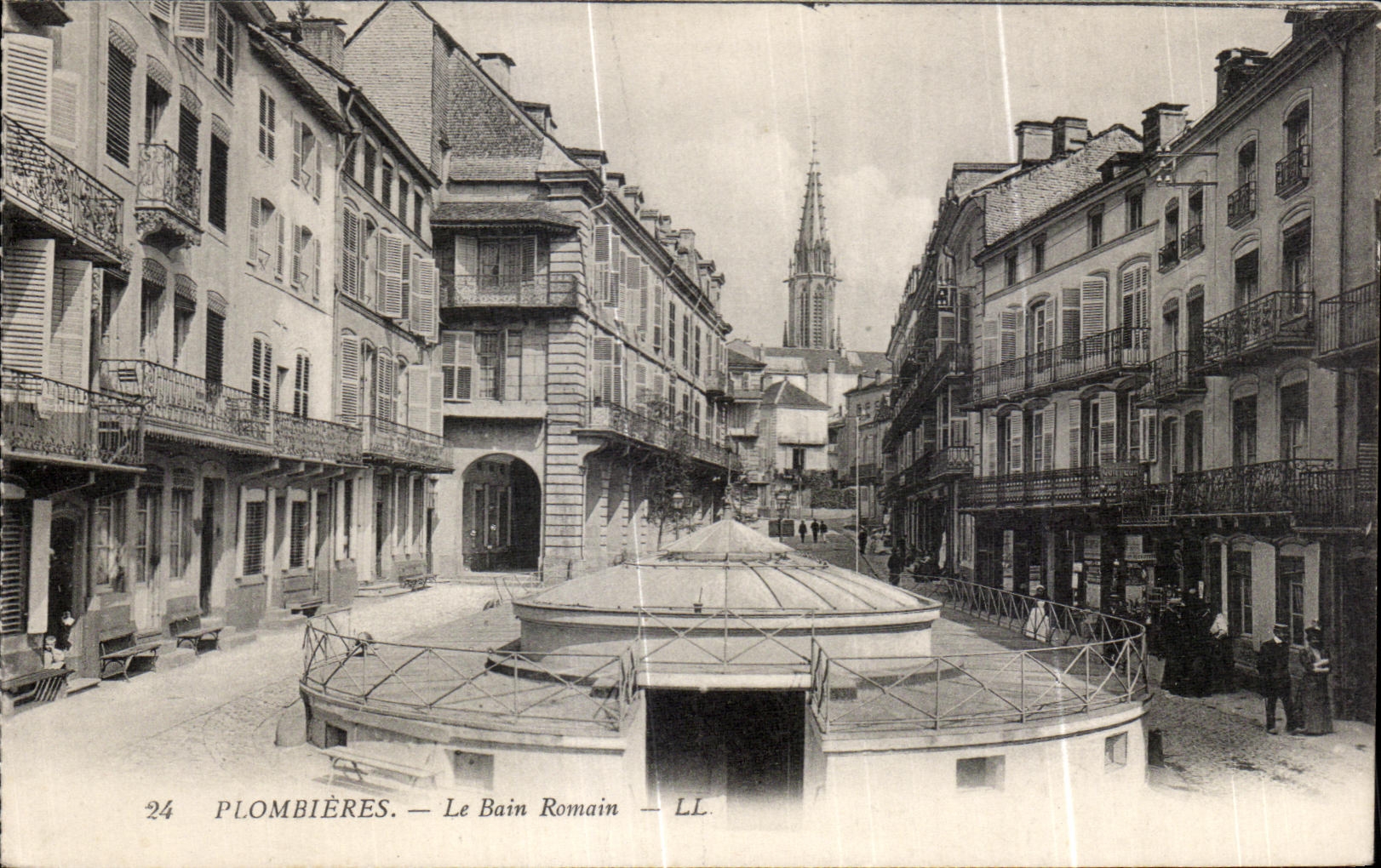 CPA Plombieres Le RomAn Bath