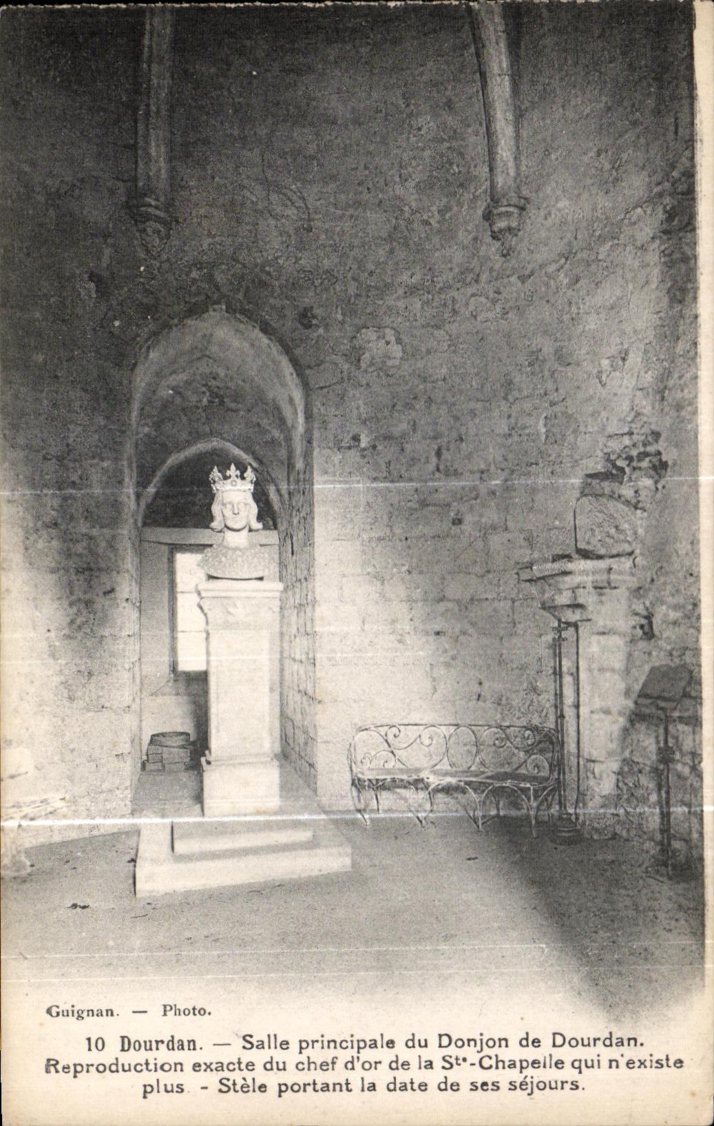 Sitio principal de CPA Dourdan de la subsistencia de la reproduccion exacta de Dourdan del principal oro de la cAmara acorazada del St