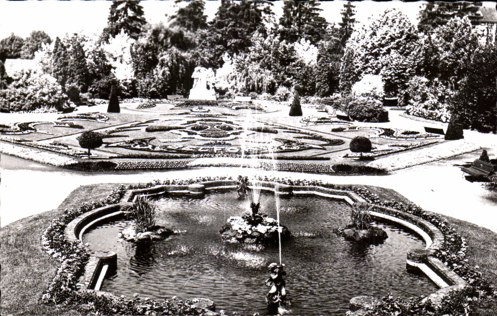 CPA Images of France Belfort Le Public garden J Jaures