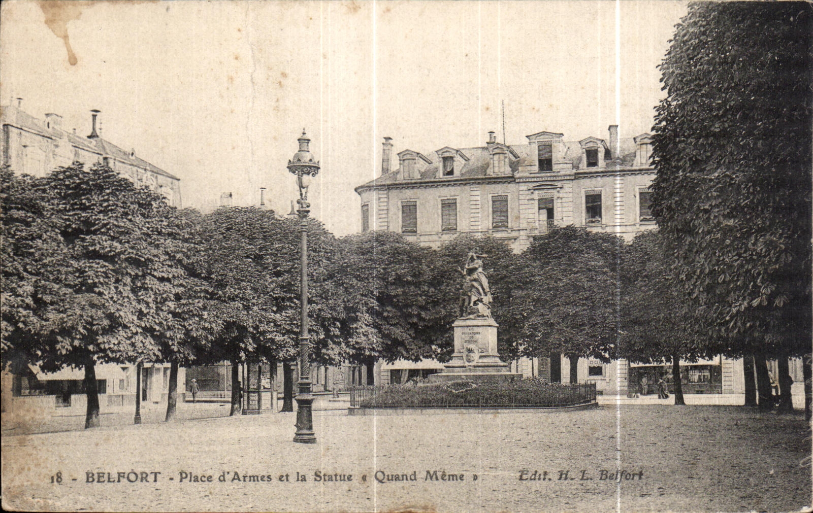 CPA Belfort Places Armes and Statue has Nevertheless