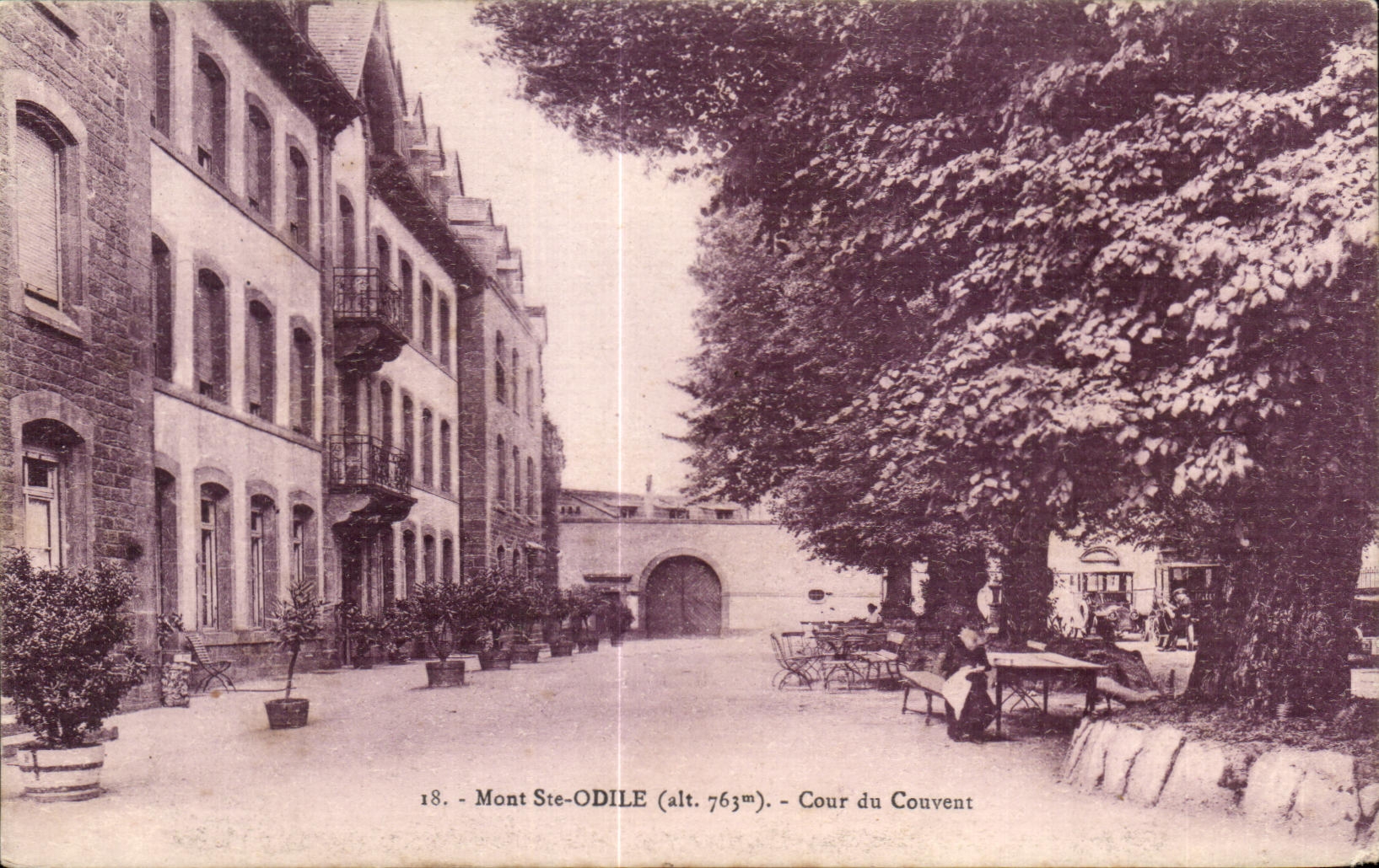 Montaje co de CPA Corte de Odile del convento