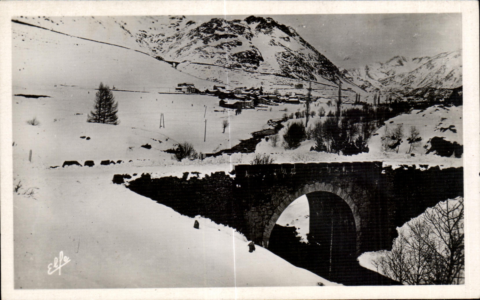 CPA Sports Winter with the Collar of Puymorens Bridge and Village of Gate