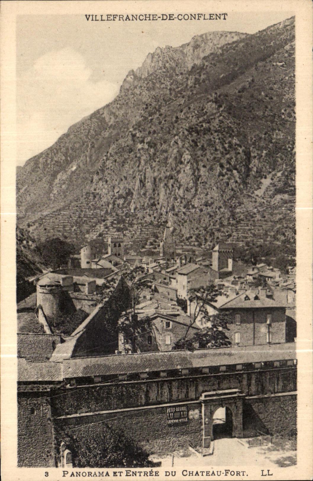 CPA Villefranche de Conflent Panorama and Entree of the Castle Fort