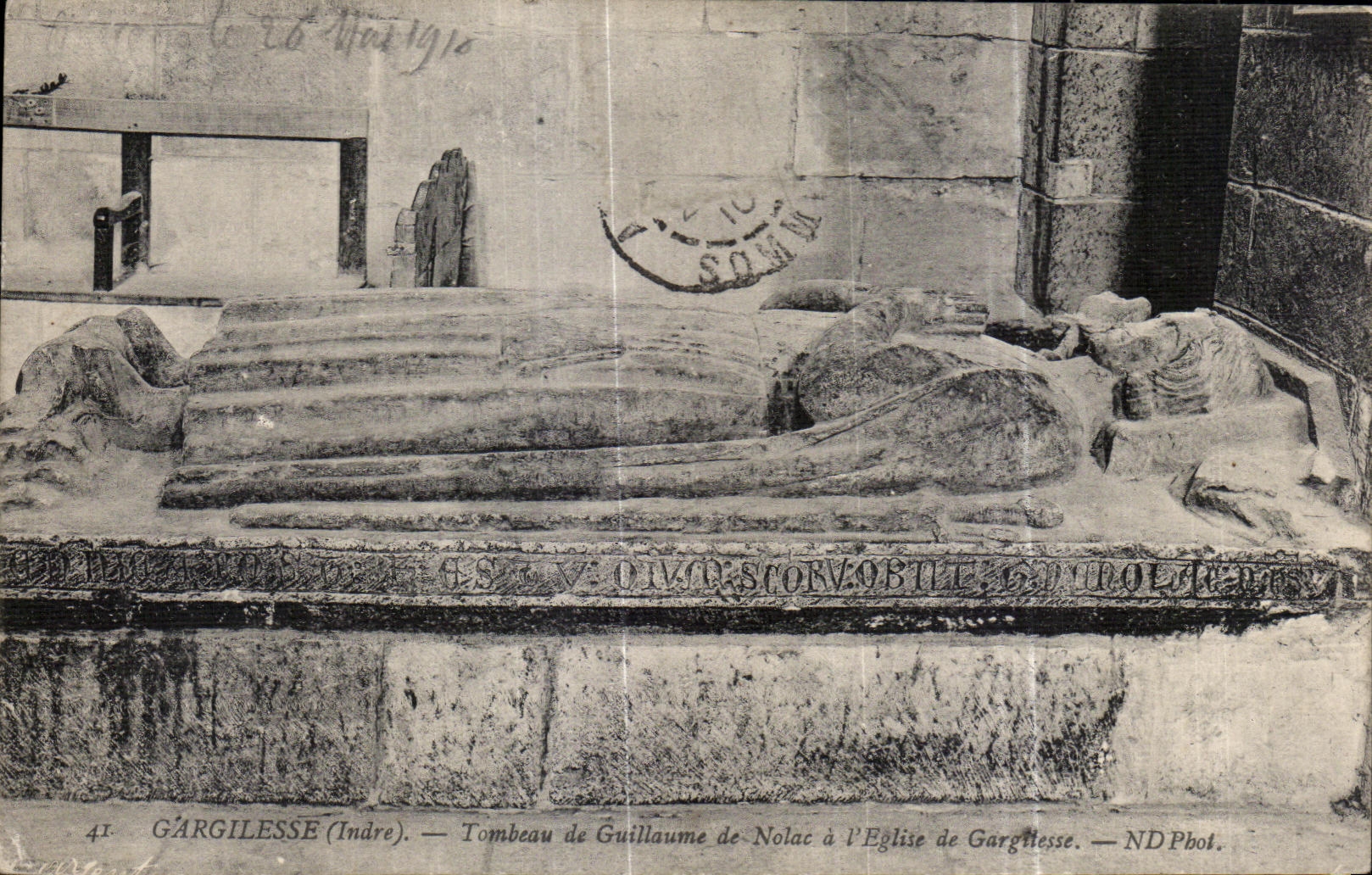 CPA Gargilesse Tombeau de Guillermo de Nolac tiene iglesia