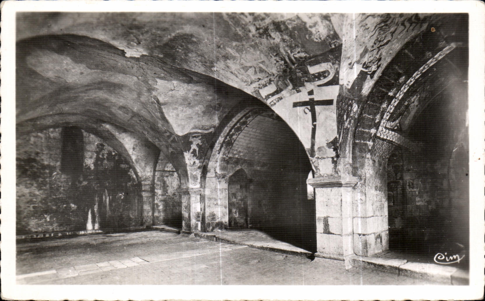 Cripta subterrAneo de CPA Gargilesse de la iglesia de Gargillesse