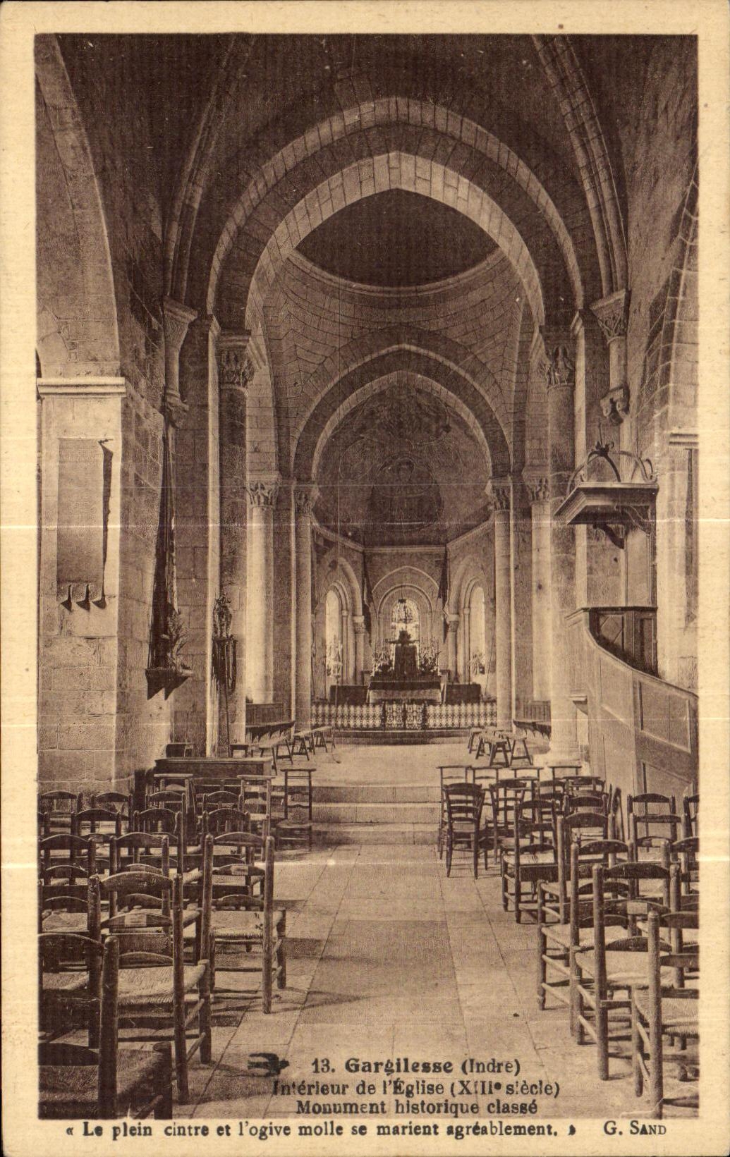 CPA Gargilesse Interieur de la iglesia Moumuent Historique clasifica
