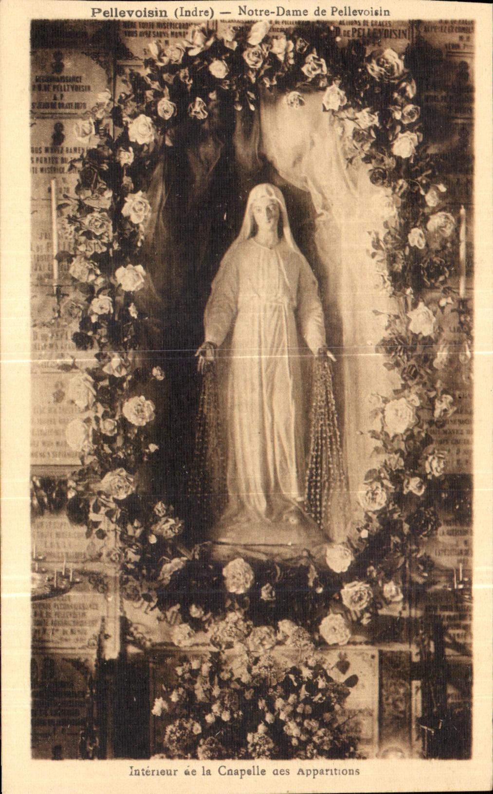 CPA Pellevoisin Notre Dame de Pellevoisin Interior de la cAmara acorazada de los aspectos