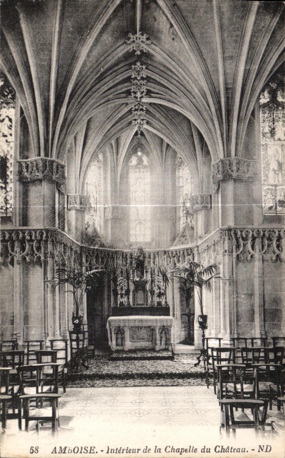 CPA Anboise interior de la cAmara acorazada del castillo