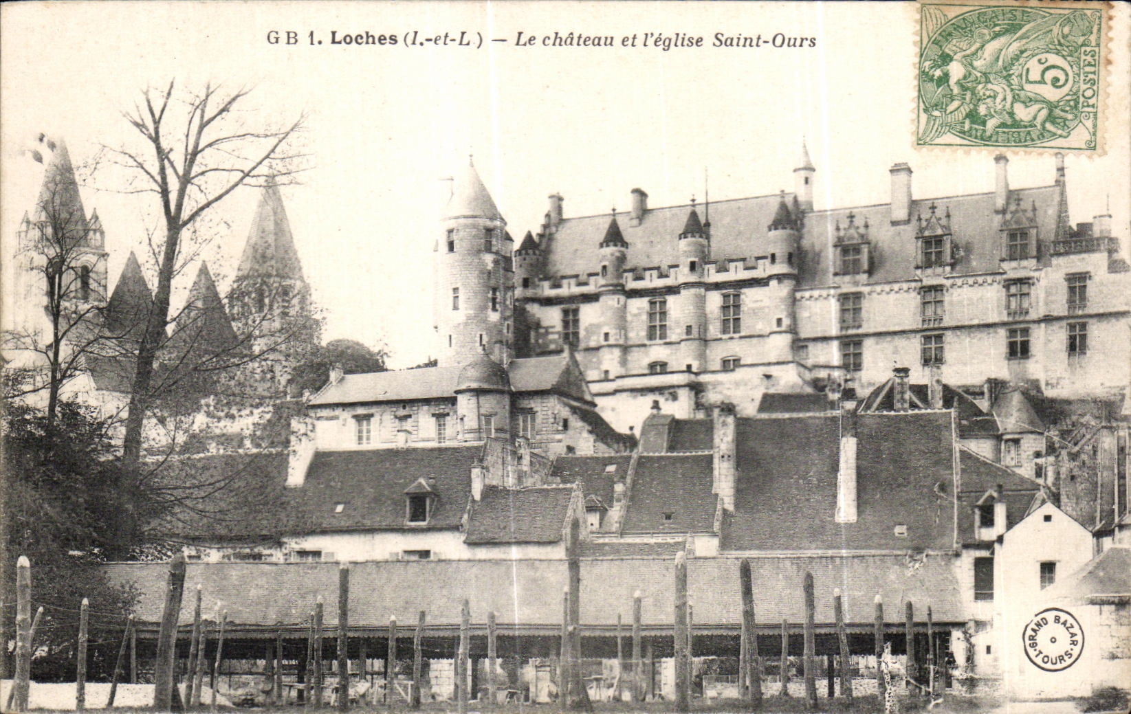 CPA Loches Le castle and I church Saint Bear