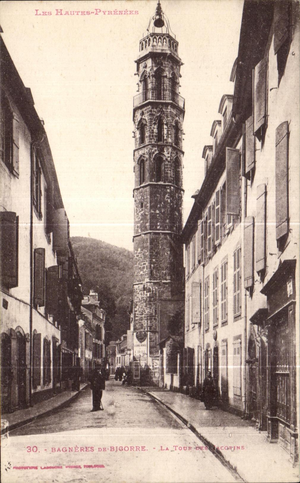 CPA Bagneres de Bigorre the Tower