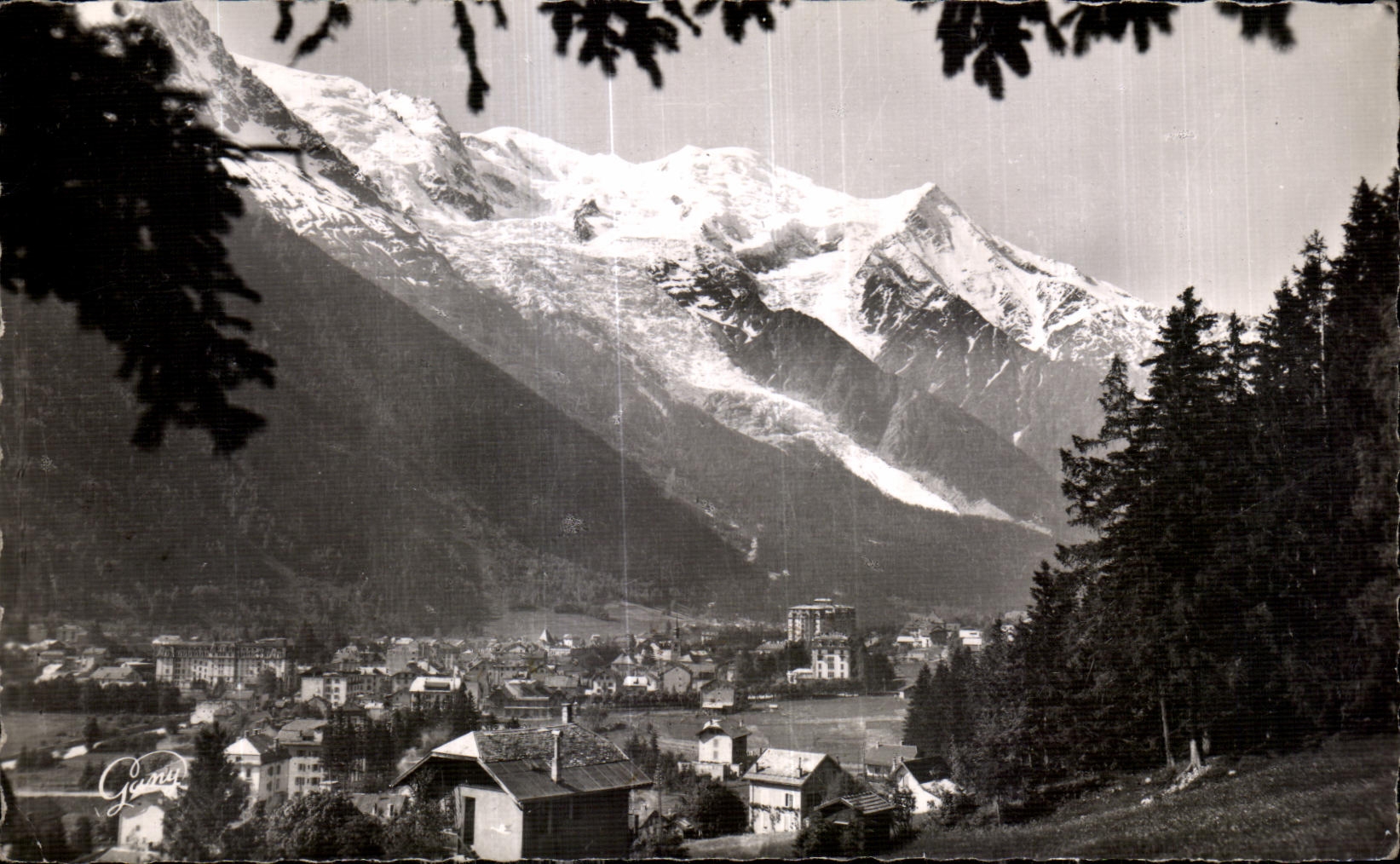 CPA Chamonix Mont Blanc Vue Generale et le Mont Blanc
